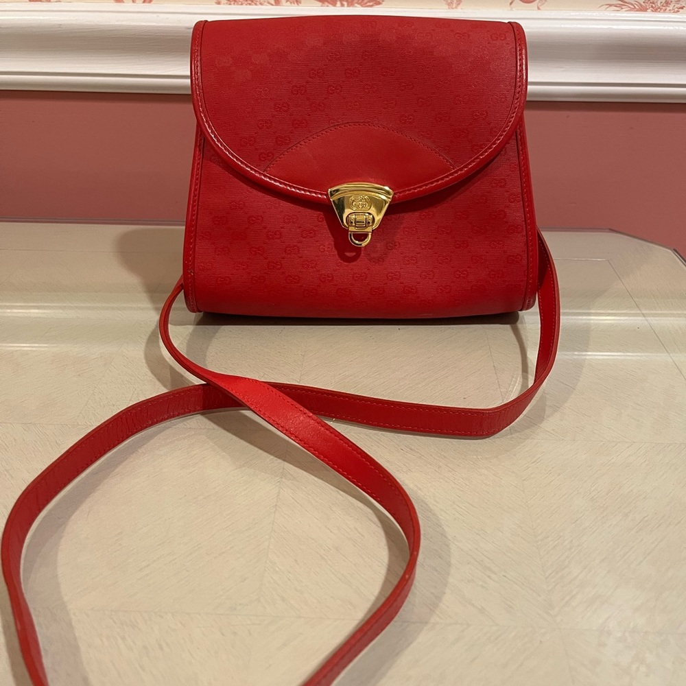Vintage Gucci mini G red crossbody bag